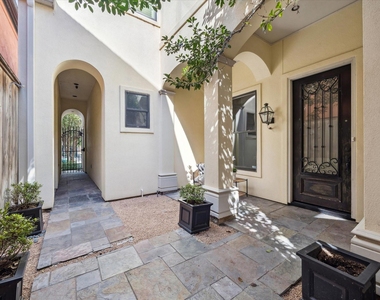 2145 Fairview Avenue - Photo Thumbnail 4