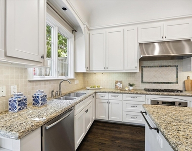 2145 Fairview Avenue - Photo Thumbnail 23