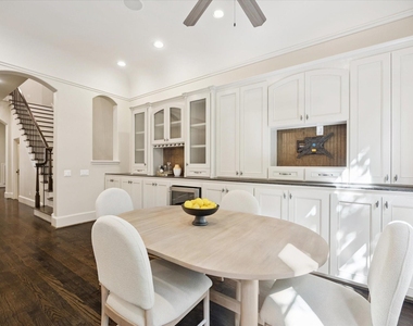 2145 Fairview Avenue - Photo Thumbnail 17