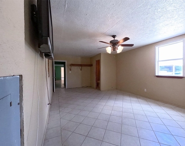 138 Blanchard Loop - Photo Thumbnail 7