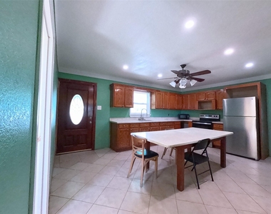 138 Blanchard Loop - Photo Thumbnail 3
