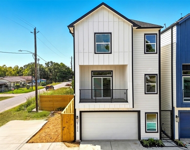 4749 Wilmington Street - Photo Thumbnail 1