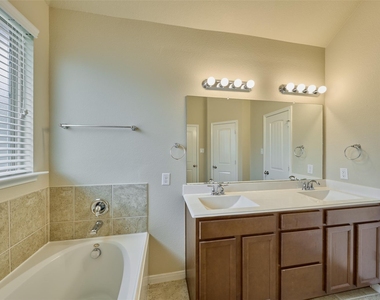 7443 Casita Drive - Photo Thumbnail 17