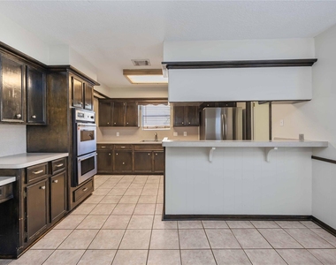 5411 Mossy Timbers Drive - Photo Thumbnail 13