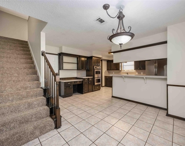 5411 Mossy Timbers Drive - Photo Thumbnail 12