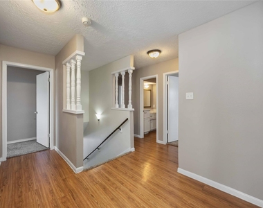 5411 Mossy Timbers Drive - Photo Thumbnail 16