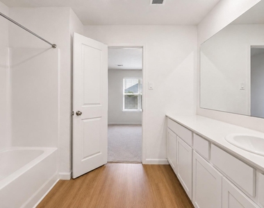 21034 Longeni Drive - Photo Thumbnail 12