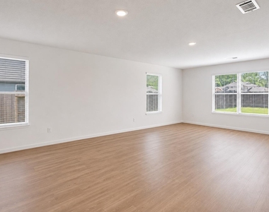 21034 Longeni Drive - Photo Thumbnail 4
