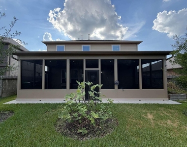 14910 Rustler Gate Lane - Photo Thumbnail 20