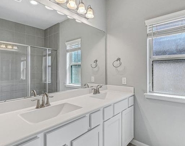 4230 Rocky Plains Lane - Photo Thumbnail 17