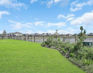 4230 Rocky Plains Lane - Photo Thumbnail 5