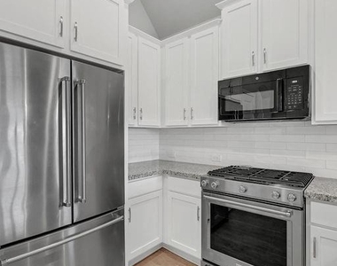 4230 Rocky Plains Lane - Photo Thumbnail 6
