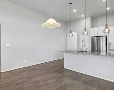 4230 Rocky Plains Lane - Photo Thumbnail 9