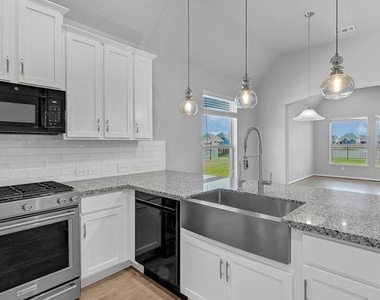 4230 Rocky Plains Lane - Photo Thumbnail 7