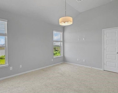4230 Rocky Plains Lane - Photo Thumbnail 16