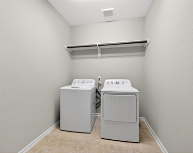 29122 Parker Trace Drive - Photo Thumbnail 16