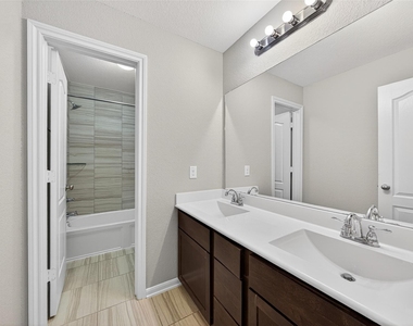 29122 Parker Trace Drive - Photo Thumbnail 34