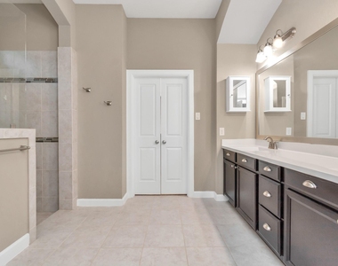 2627 Lazy Vine Lane - Photo Thumbnail 17