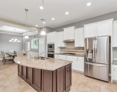 2627 Lazy Vine Lane - Photo Thumbnail 8