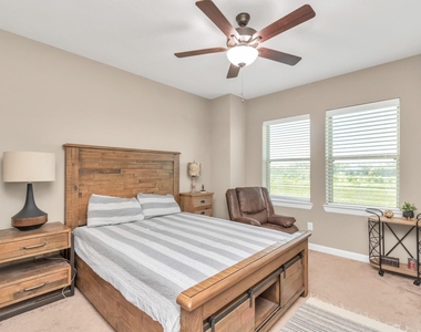 2627 Lazy Vine Lane - Photo Thumbnail 19