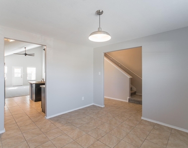 7247 Basque Country Drive - Photo Thumbnail 12