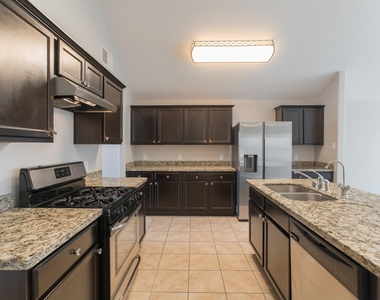 7247 Basque Country Drive - Photo Thumbnail 14