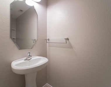 7247 Basque Country Drive - Photo Thumbnail 33