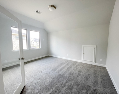 29814 Longleaf Grove Ln - Photo Thumbnail 45