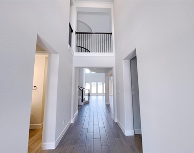 29814 Longleaf Grove Ln - Photo Thumbnail 8
