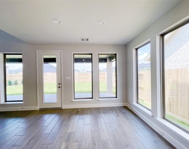 29814 Longleaf Grove Ln - Photo Thumbnail 32