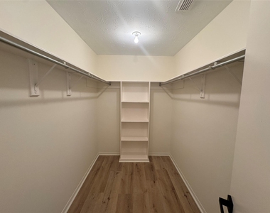 12827 Waybridge Street - Photo Thumbnail 11