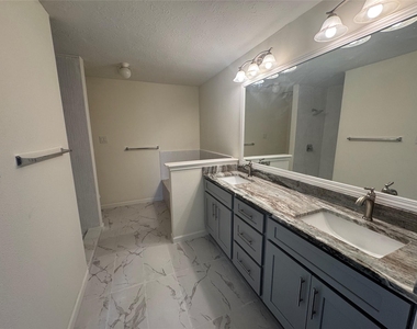 12827 Waybridge Street - Photo Thumbnail 10