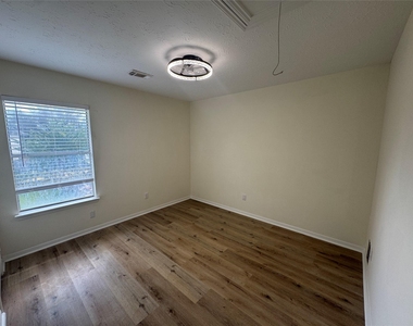 12827 Waybridge Street - Photo Thumbnail 12