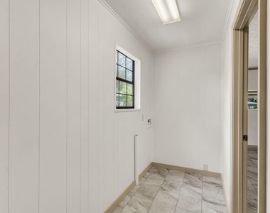 695 Callaway Drive - Photo Thumbnail 33