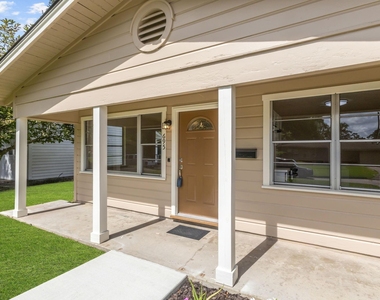 695 Callaway Drive - Photo Thumbnail 7