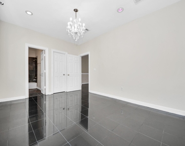 3014 Chenevert Street - Photo Thumbnail 48