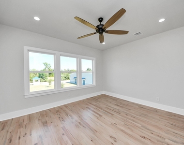 6314 Milwee Street - Photo Thumbnail 16