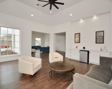 15826 Menlow Bend Drive - Photo Thumbnail 31