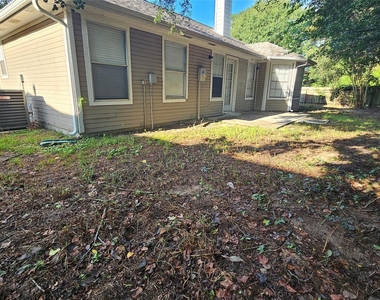 591 Spruce Drive - Photo Thumbnail 15