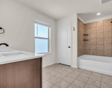 21278 Harbor Shore Drive - Photo Thumbnail 28