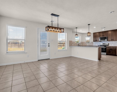 21278 Harbor Shore Drive - Photo Thumbnail 12