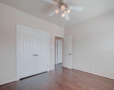 38 Islewood Boulevard - Photo Thumbnail 32