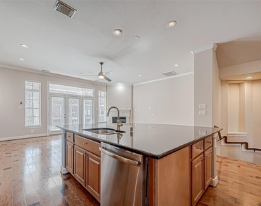 38 Islewood Boulevard - Photo Thumbnail 20