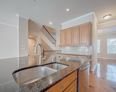 38 Islewood Boulevard - Photo Thumbnail 15