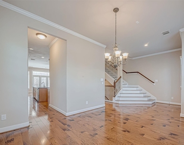 38 Islewood Boulevard - Photo Thumbnail 8