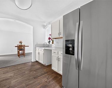 15502 Prairie Oaks Drive - Photo Thumbnail 15