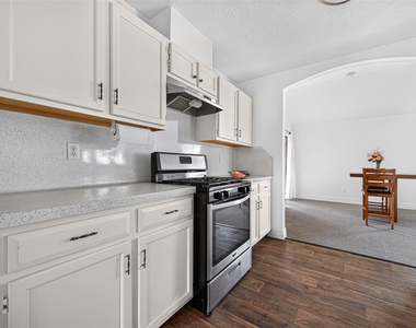 15502 Prairie Oaks Drive - Photo Thumbnail 14