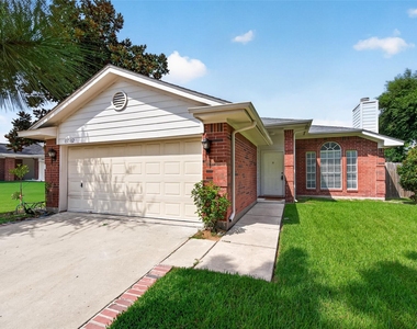 15502 Prairie Oaks Drive - Photo Thumbnail 1