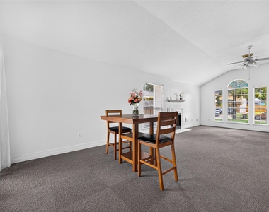 15502 Prairie Oaks Drive - Photo Thumbnail 8