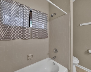 93 W High Oaks Circle - Photo Thumbnail 19